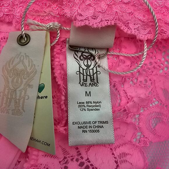 Free People We Are HAH Womans size M Chi Bralittle Bralette Rose Quartz Pink NEW - Picture 6 of 8